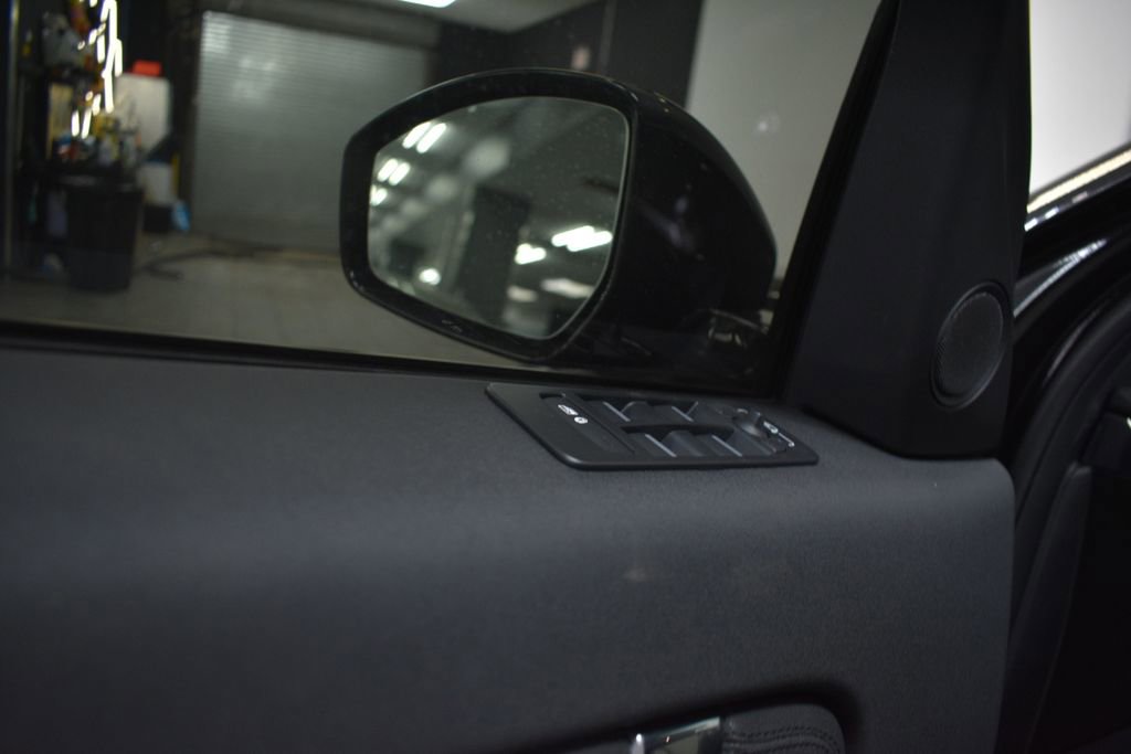 Used 2022 Land Rover Discovery Sport S image 13