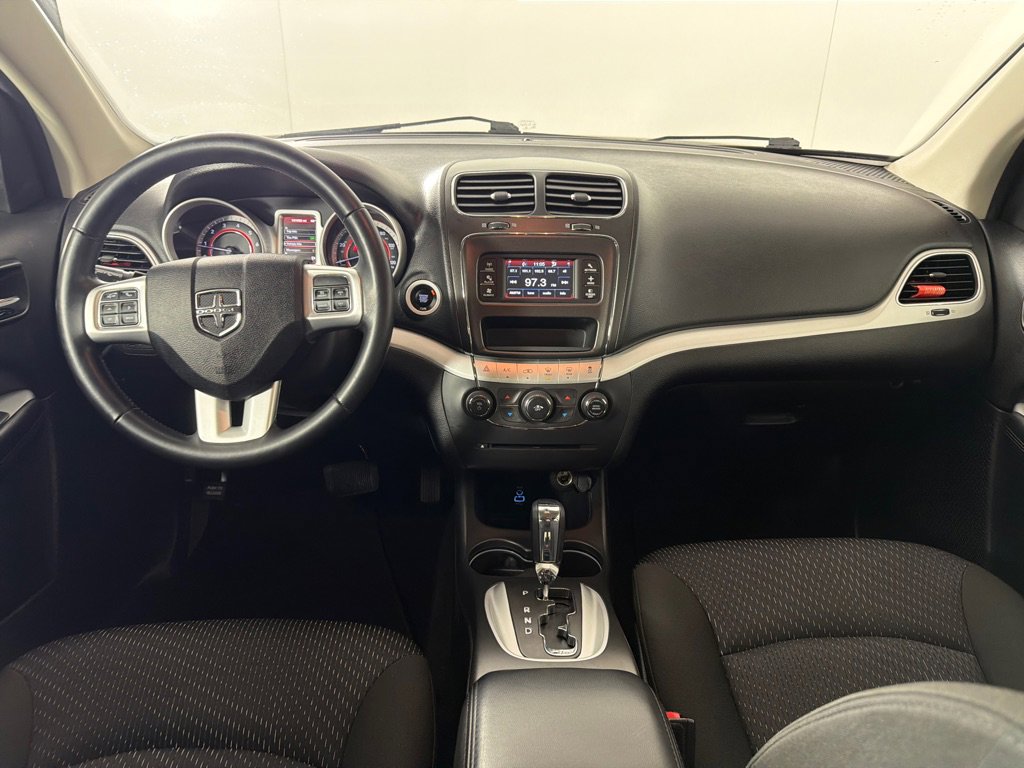 Used 2019 Dodge Journey SE FWD image 21