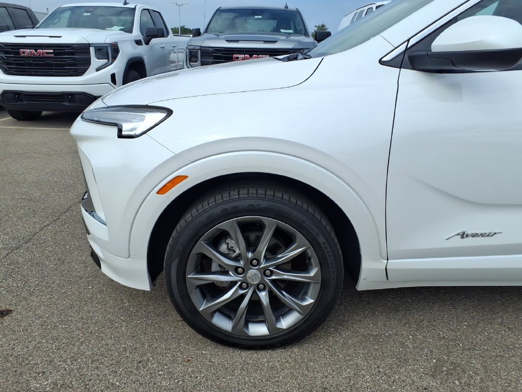 Used 2024 Buick Encore GX Avenir w/ Avenir Convenience Package AWD/4WD image 23