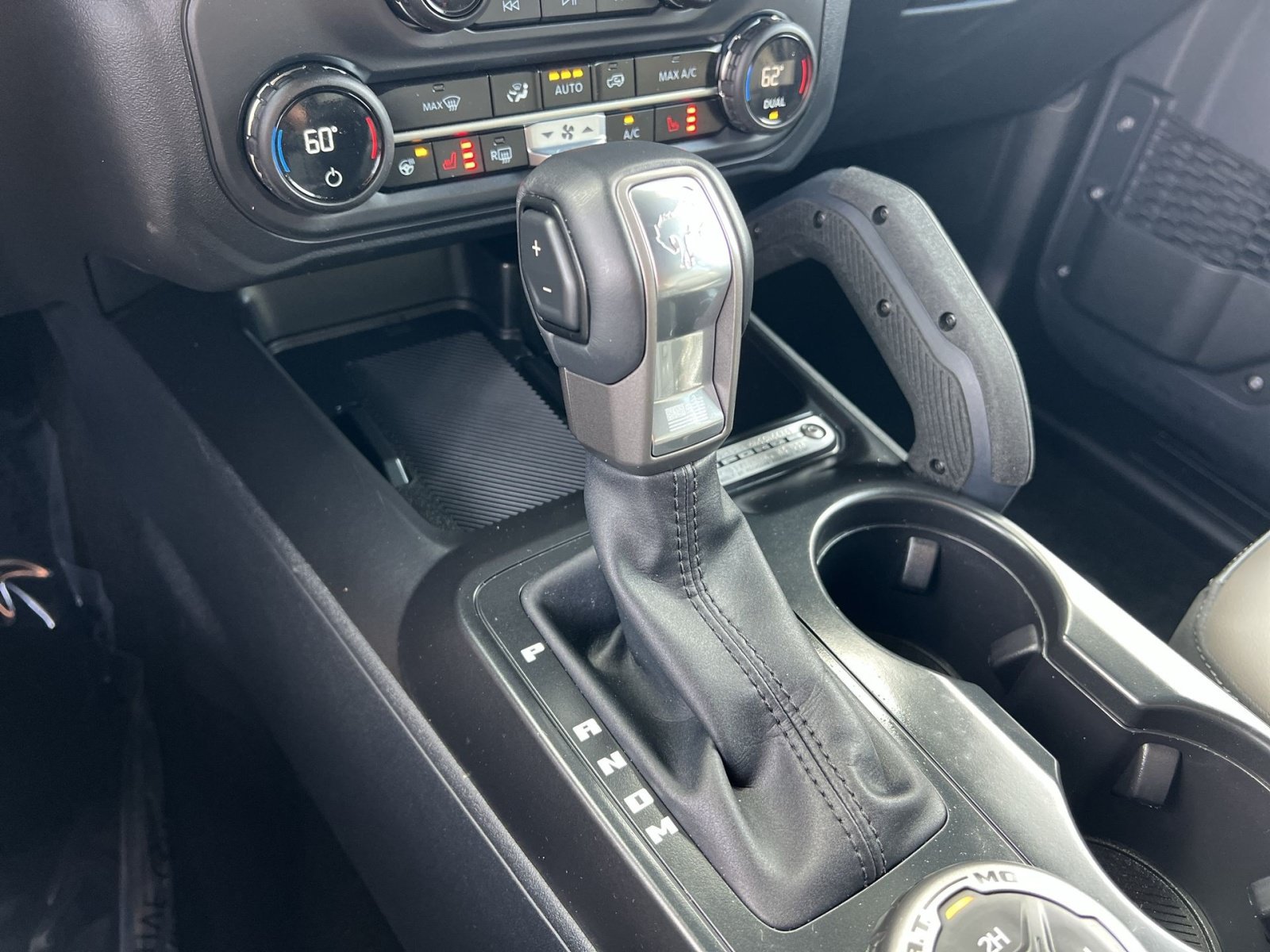 Certified 2025 Ford Bronco Outer Banks w/ Sasquatch Package AWD/4WD image 22
