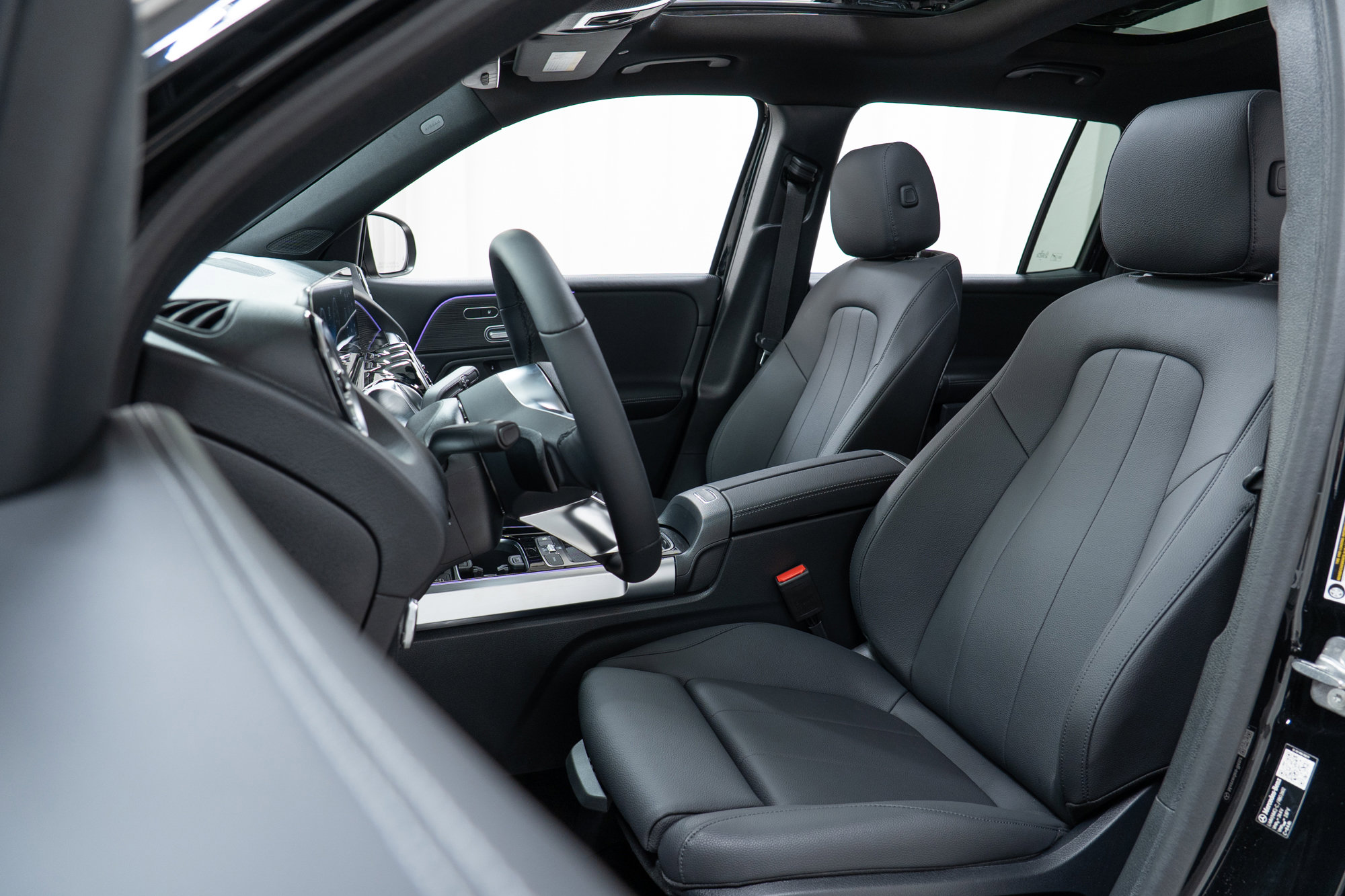 New 2026 Mercedes-Benz GLB 250 4MATIC image 13