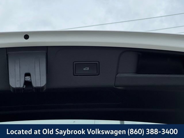 Certified 2025 Volkswagen Atlas Peak Edition SE AWD/4WD image 21