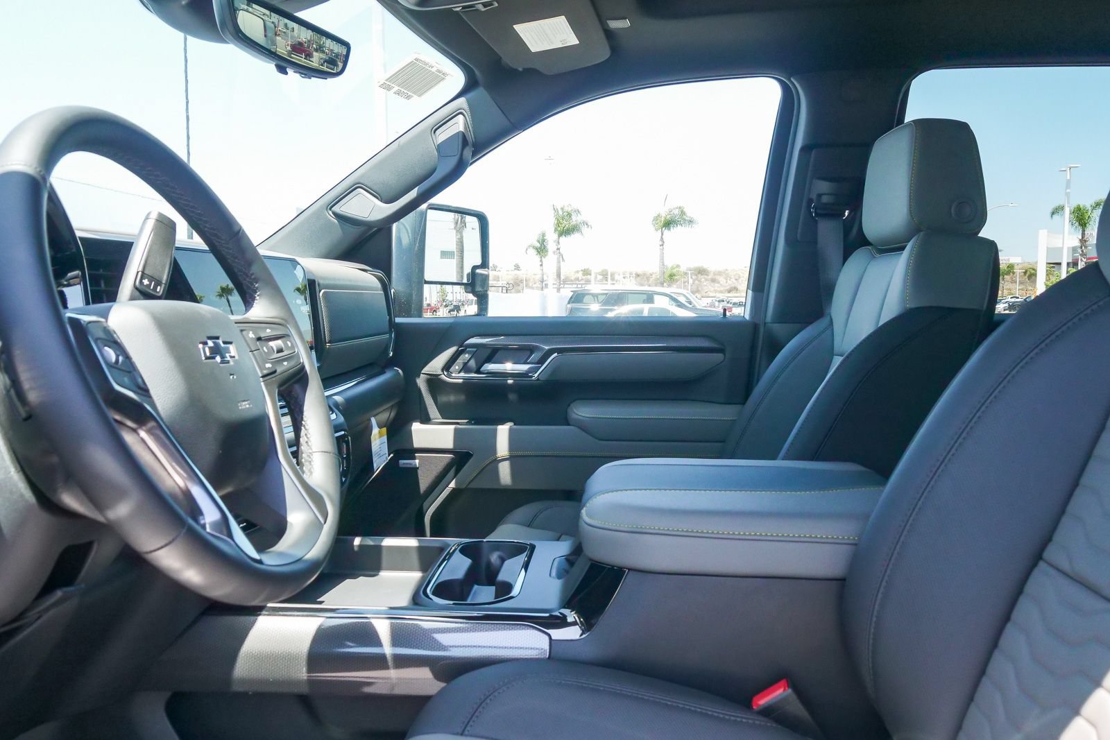 New 2026 Chevrolet Silverado 2500 ZR2 w/ LPO, Dark Essentials Package AWD/4WD image 17