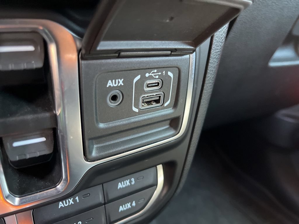 Used 2024 Jeep Wrangler Unlimited Rubicon 4xe AWD/4WD image 42