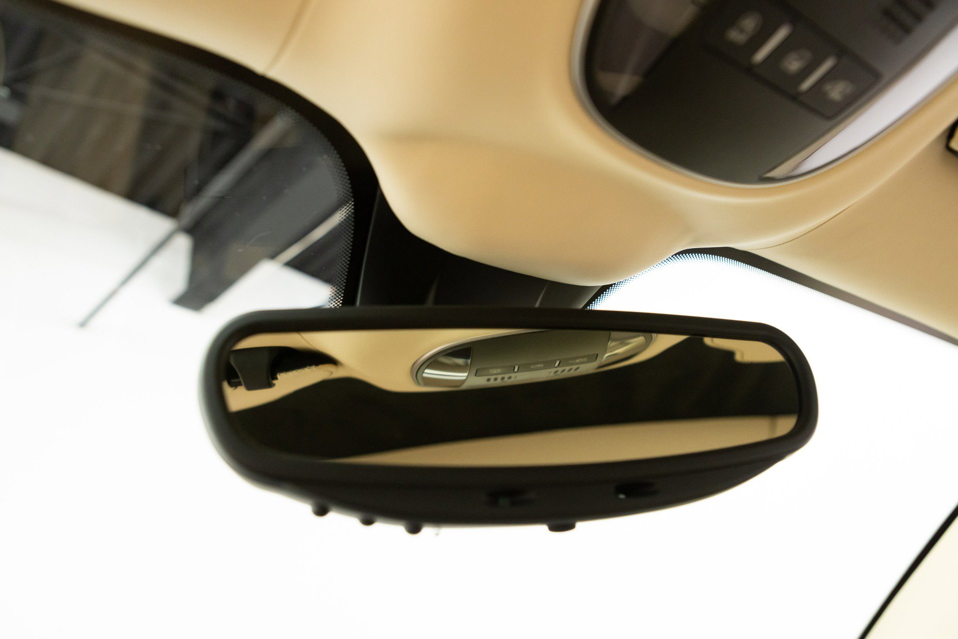 Certified 2018 Ferrari 812 Superfast image 85