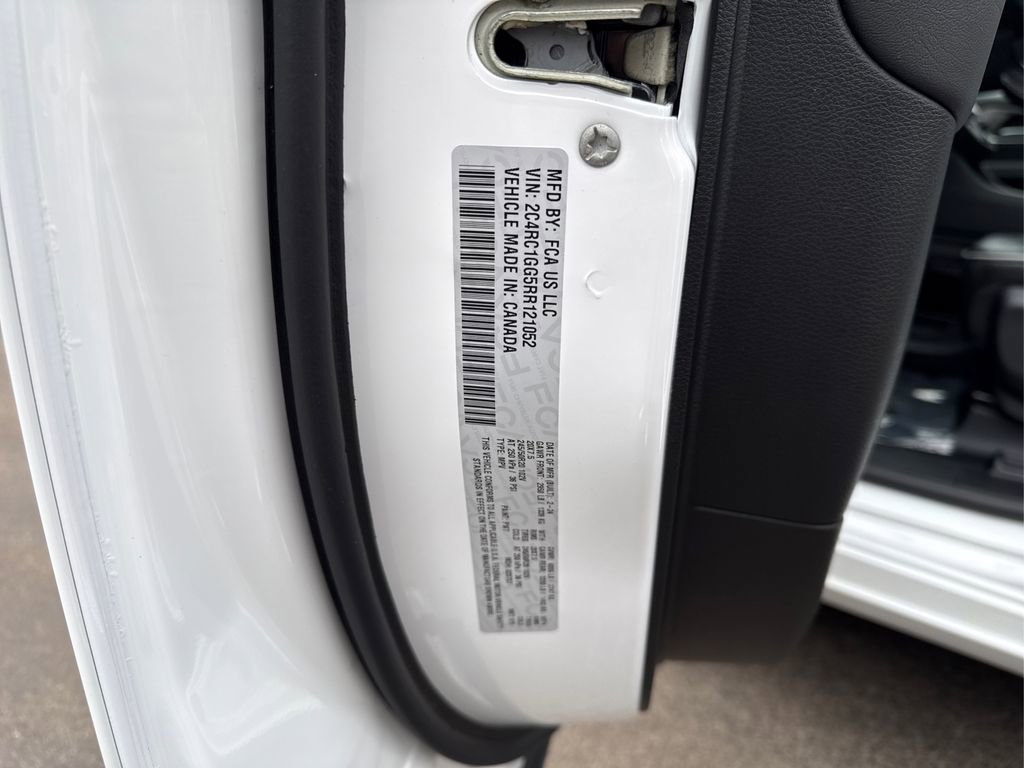 Used 2024 Chrysler Pacifica Limited w/ S Appearance Package image 18