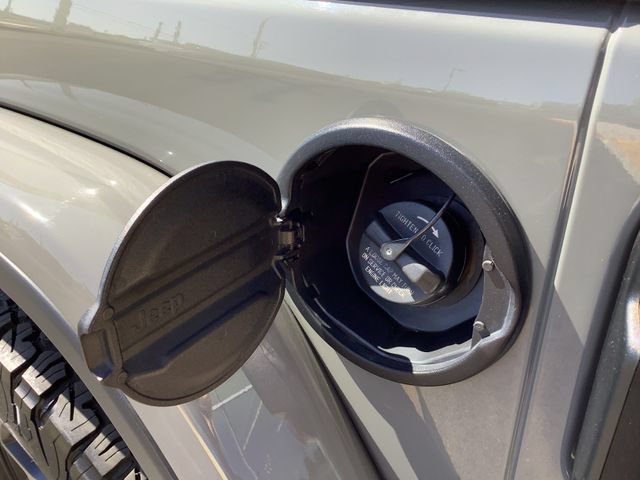 Used 2018 Jeep Wrangler Rubicon AWD/4WD image 24