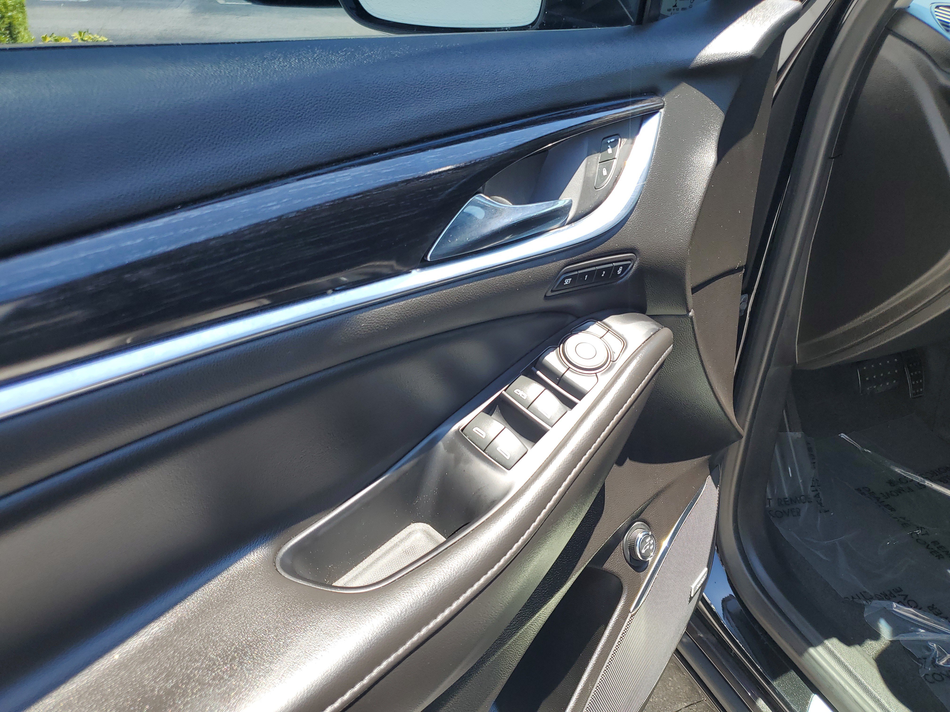 Used 2019 Buick Enclave Avenir w/ Avenir Technology Package FWD image 19