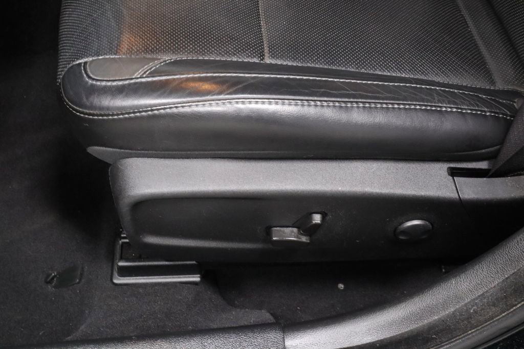 Used 2022 Dodge Charger SXT w/ Plus Group RWD image 24