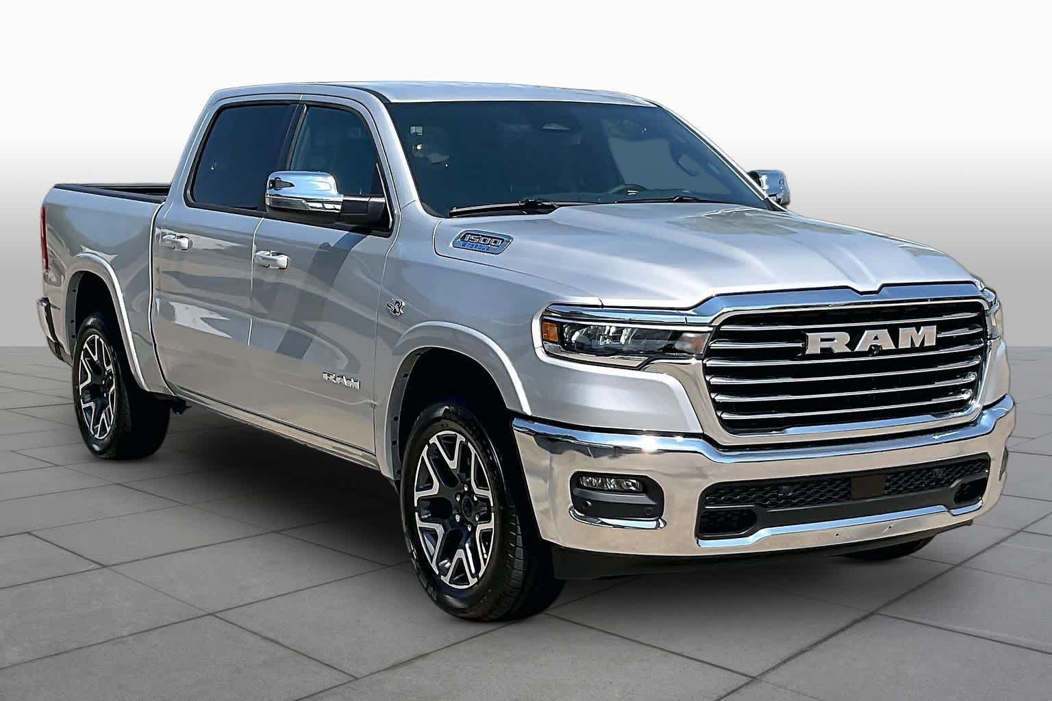 New 2027 RAM 1500 Laramie AWD/4WD image 2
