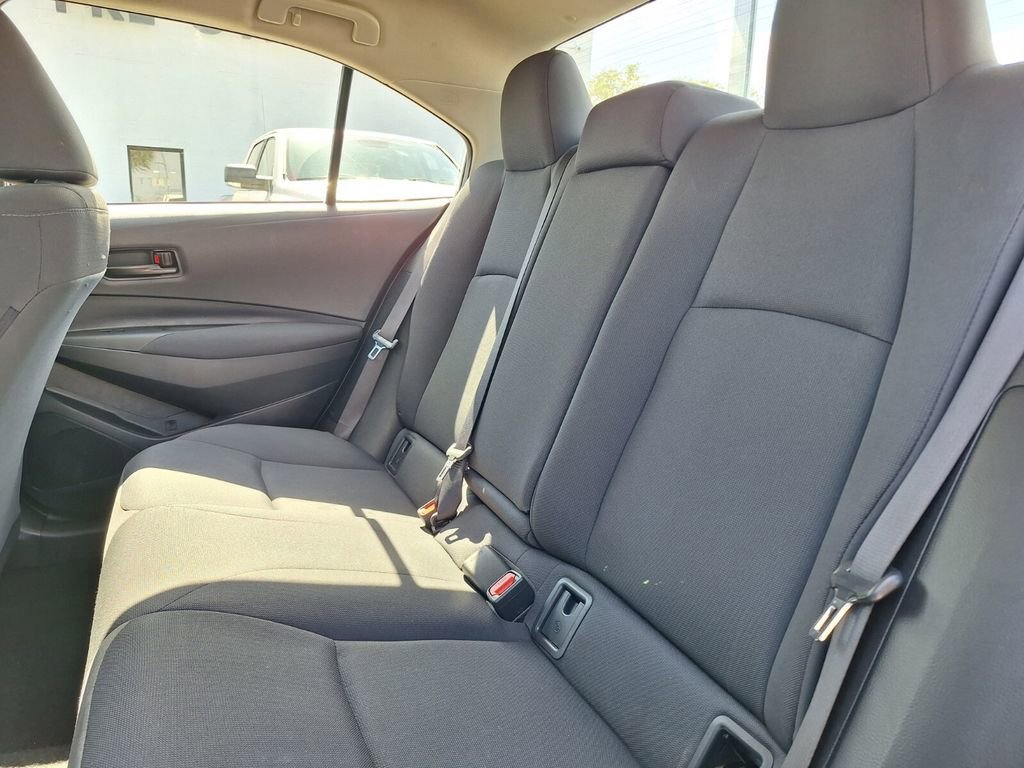 Used 2023 Toyota Corolla LE image 21