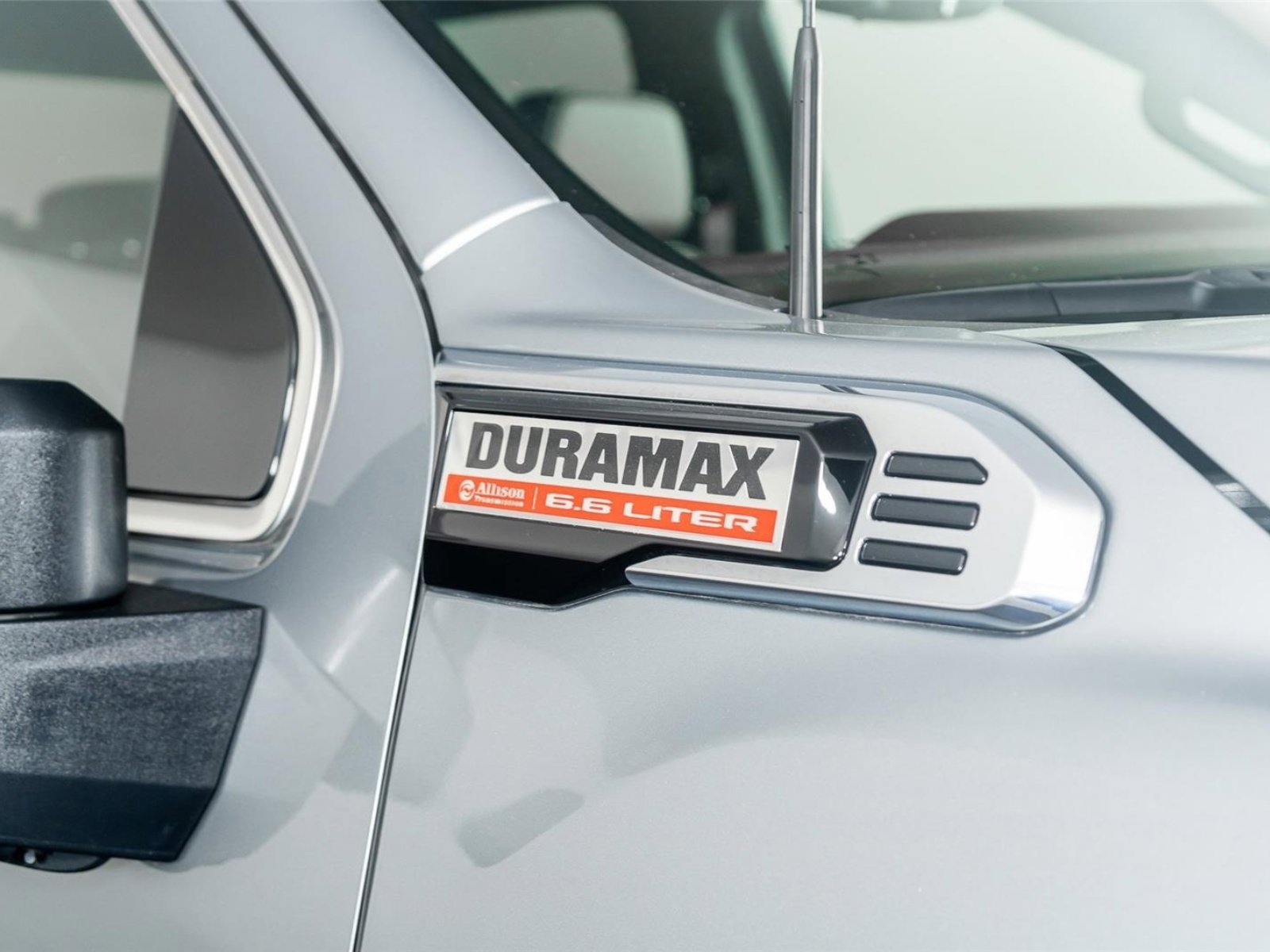 Used 2025 GMC Sierra 3500 Denali w/ Denali Reserve Package image 23