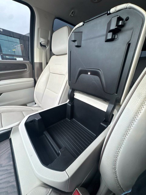 Used 2023 GMC Yukon Denali AWD/4WD image 25
