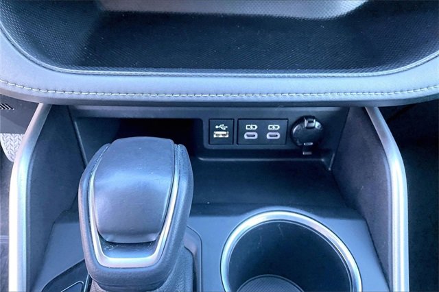 Used 2023 Toyota Highlander LE image 28