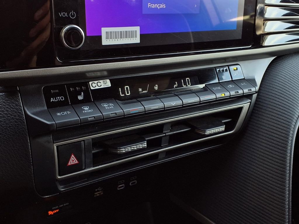 Certified 2025 Toyota Camry SE w/ Convenience Package image 10