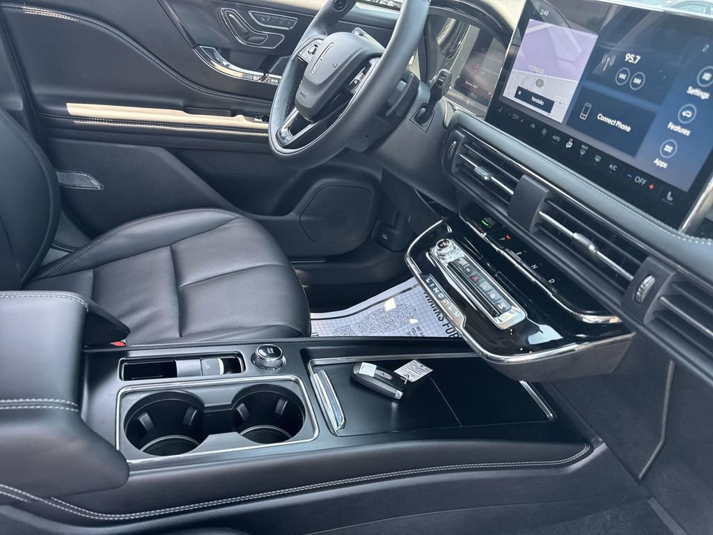 Certified 2023 Lincoln Corsair Reserve w/ Jet Appearance Package image 14