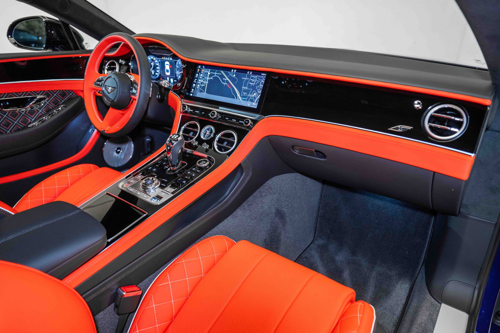 New 2024 Bentley Continental GT V8 image 4