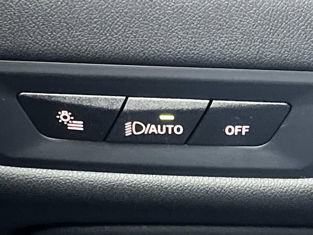 Used 2025 BMW X5 xDrive50e w/ Premium Package image 37