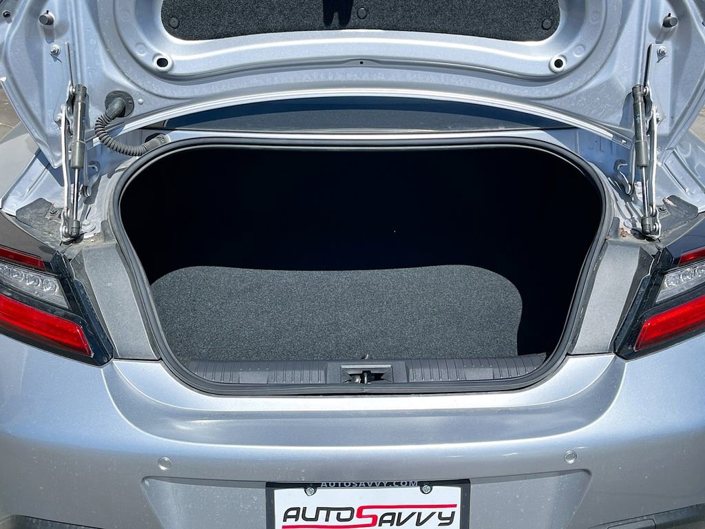 Used 2023 Toyota GR86 Premium w/ ALL Weather Mat Package (TMS) image 21