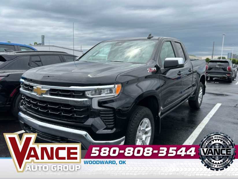 Used 2023 Chevrolet Silverado 1500 LT w/ Z71 Off-Road Package AWD/4WD image 1