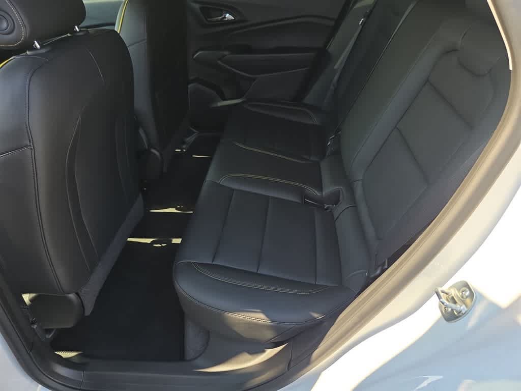Used 2024 Chevrolet Trax ACTIV w/ Sunroof Package FWD image 16