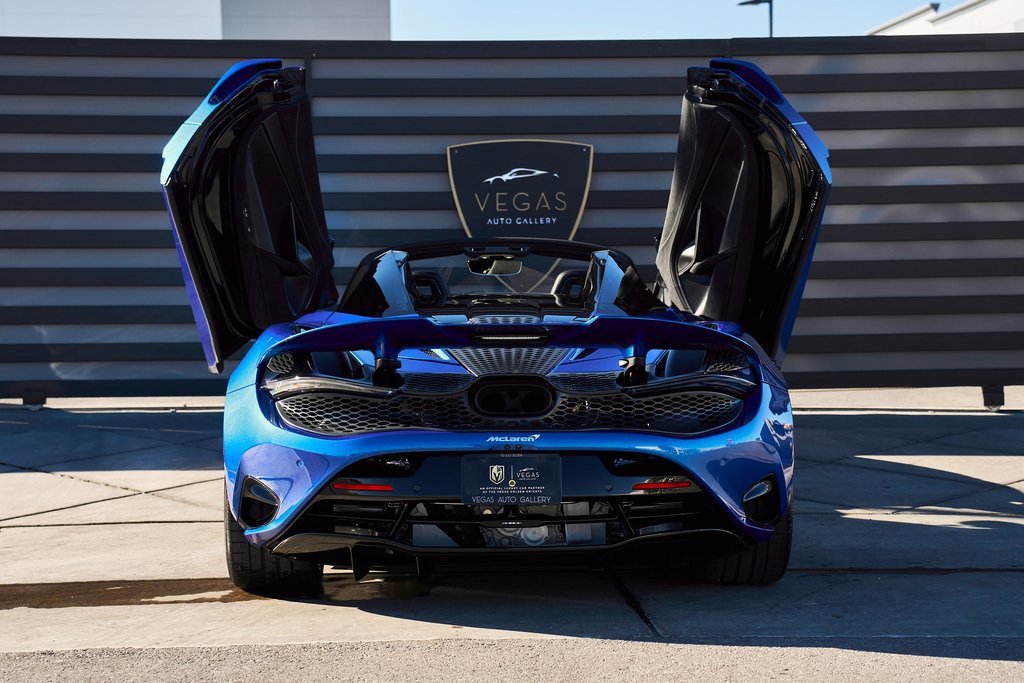 Used 2024 McLaren 750S Spider image 23