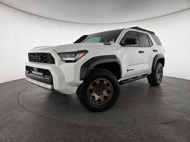 Used 2025 Toyota 4Runner Trailhunter AWD/4WD image 1