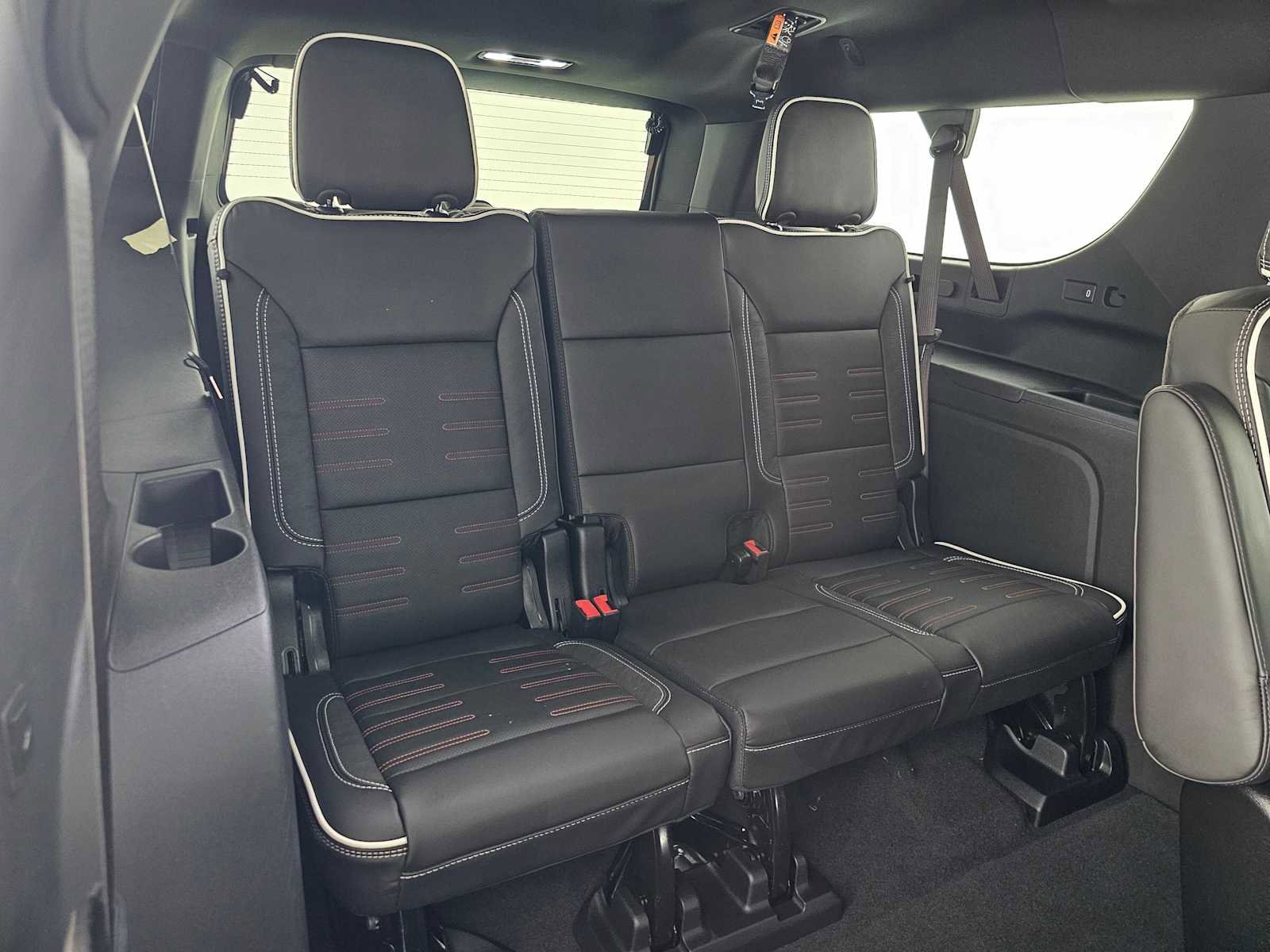 New 2026 GMC Yukon XL AT4 Ultimate AWD/4WD image 14