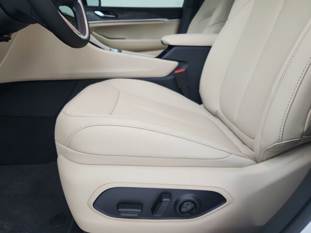 New 2025 Jeep Grand Cherokee Limited image 20