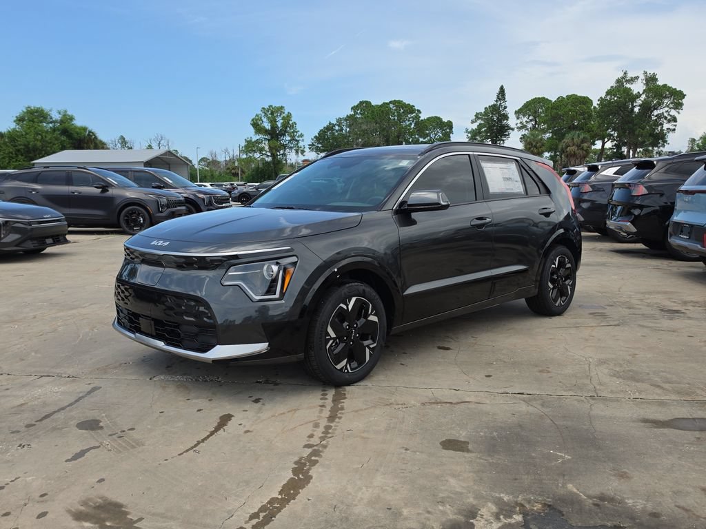 New 2026 Kia Niro Wind FWD image 4