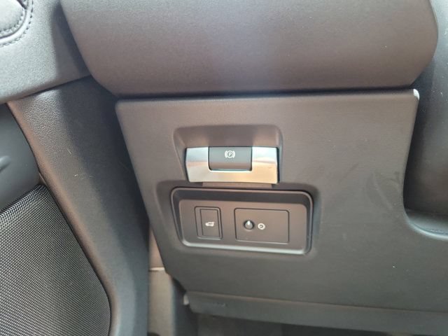 Used 2022 Land Rover Range Rover Evoque SE AWD/4WD image 19