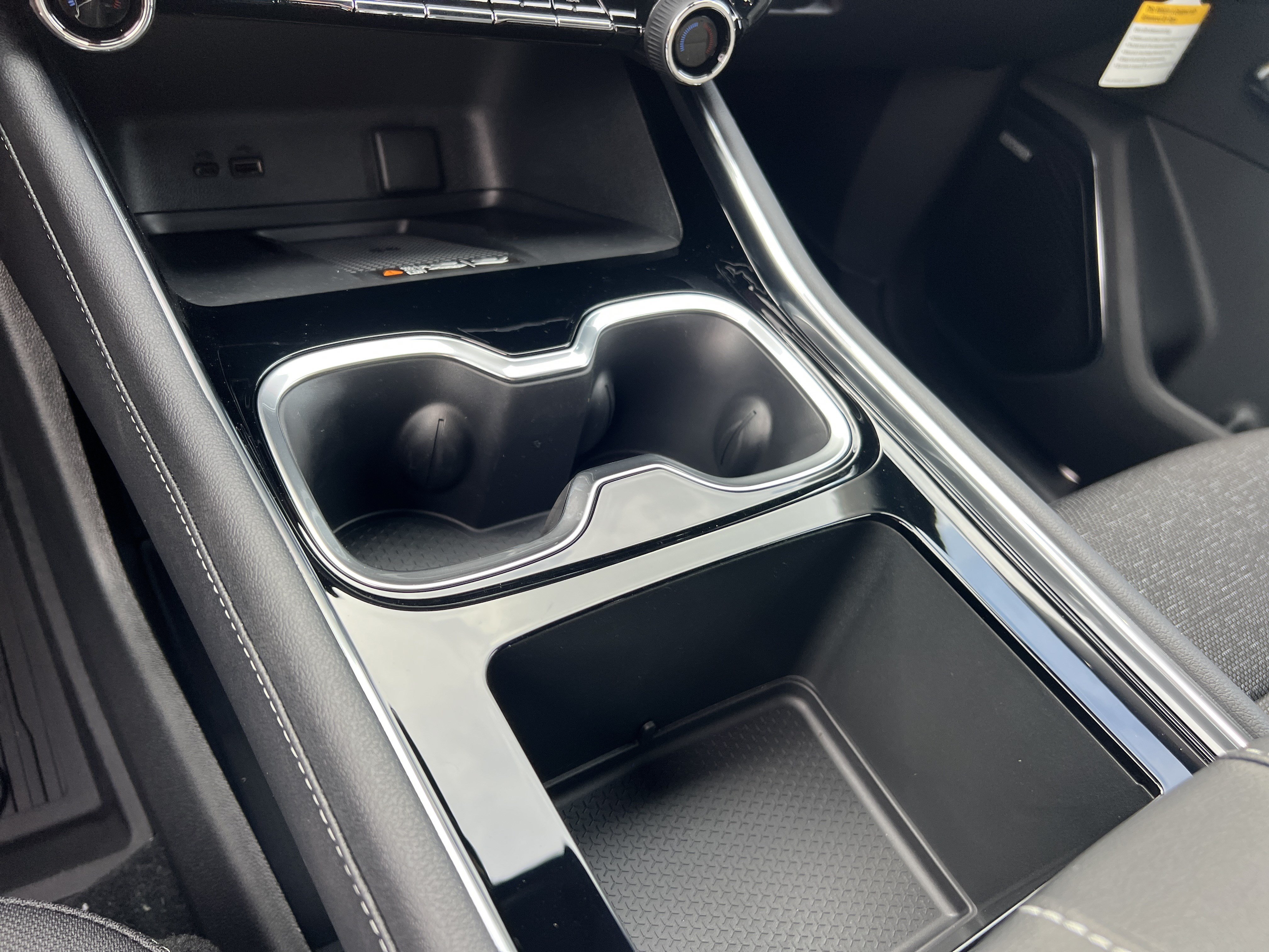New 2027 Chevrolet Traverse LT w/ Enhanced Driving Package FWD image 30