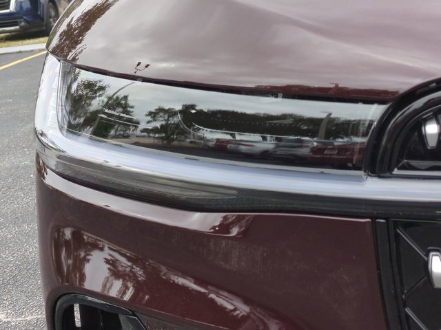 Used 2025 Lincoln Nautilus Reserve image 10