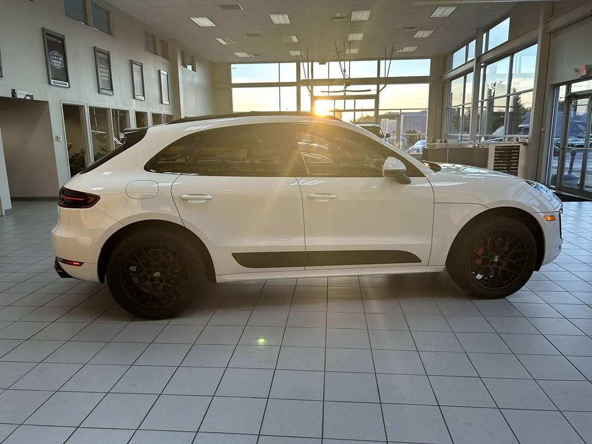 Used 2017 Porsche Macan GTS AWD/4WD image 54