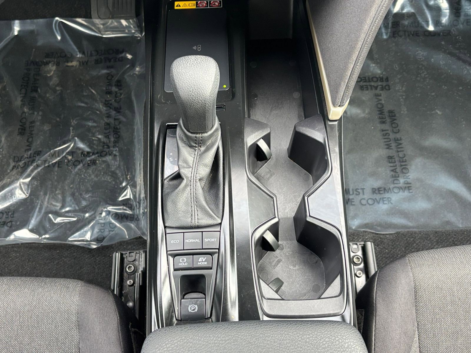 Used 2025 Toyota Camry LE image 35