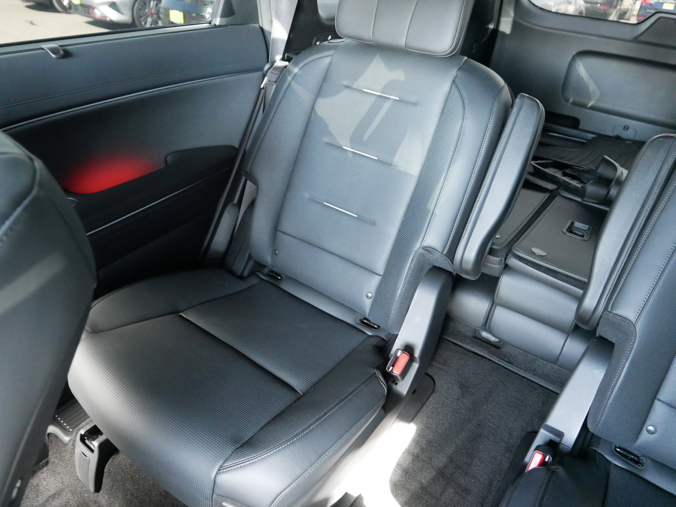 Used 2026 Hyundai Palisade Calligraphy image 12