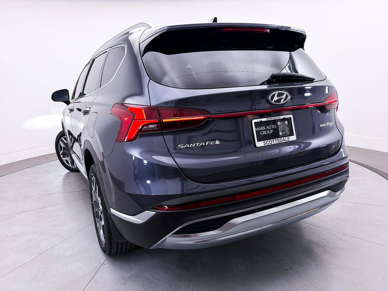 Used 2023 Hyundai Santa Fe Limited AWD/4WD image 4