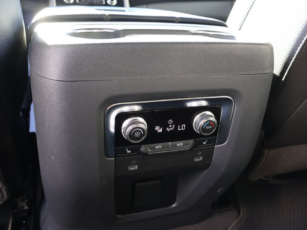 Used 2021 GMC Yukon Denali AWD/4WD image 14