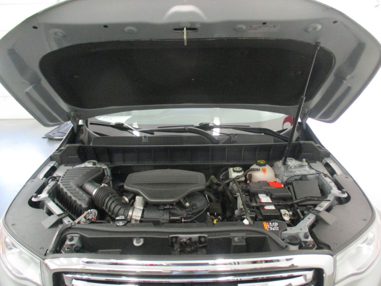 Used 2019 GMC Acadia SLT AWD/4WD image 29