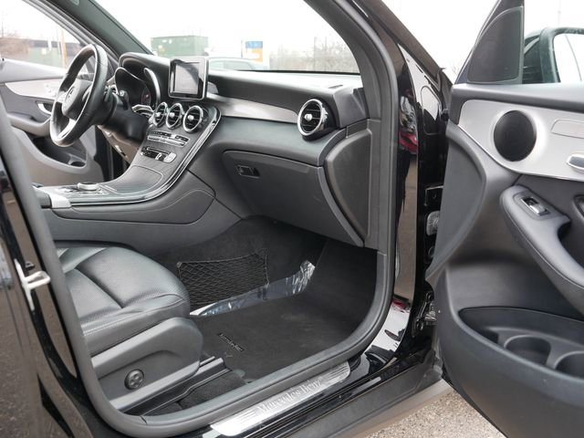 Used 2019 Mercedes-Benz GLC 300 4MATIC image 20