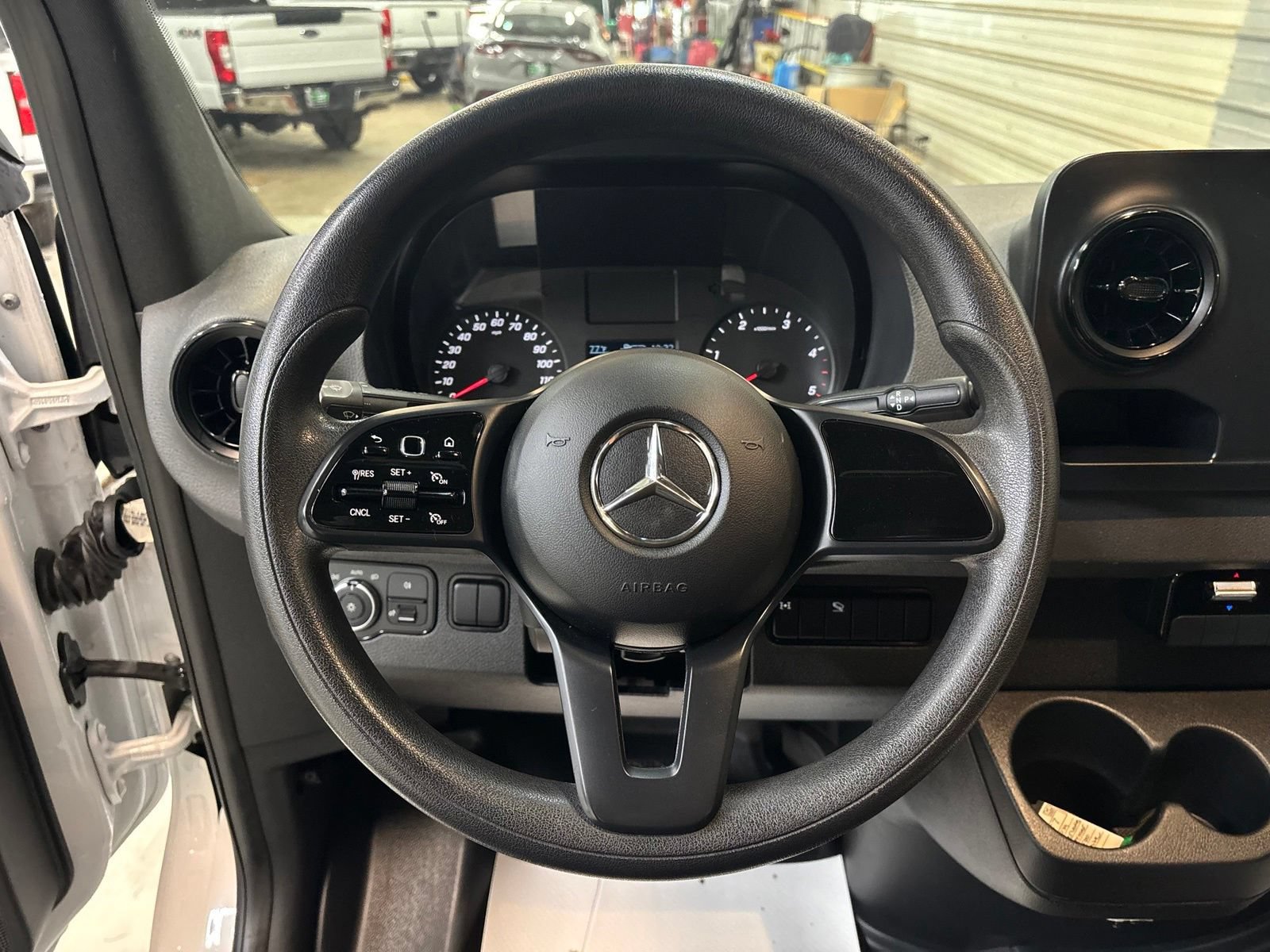 Used 2019 Mercedes-Benz Sprinter 4x4 144 image 15