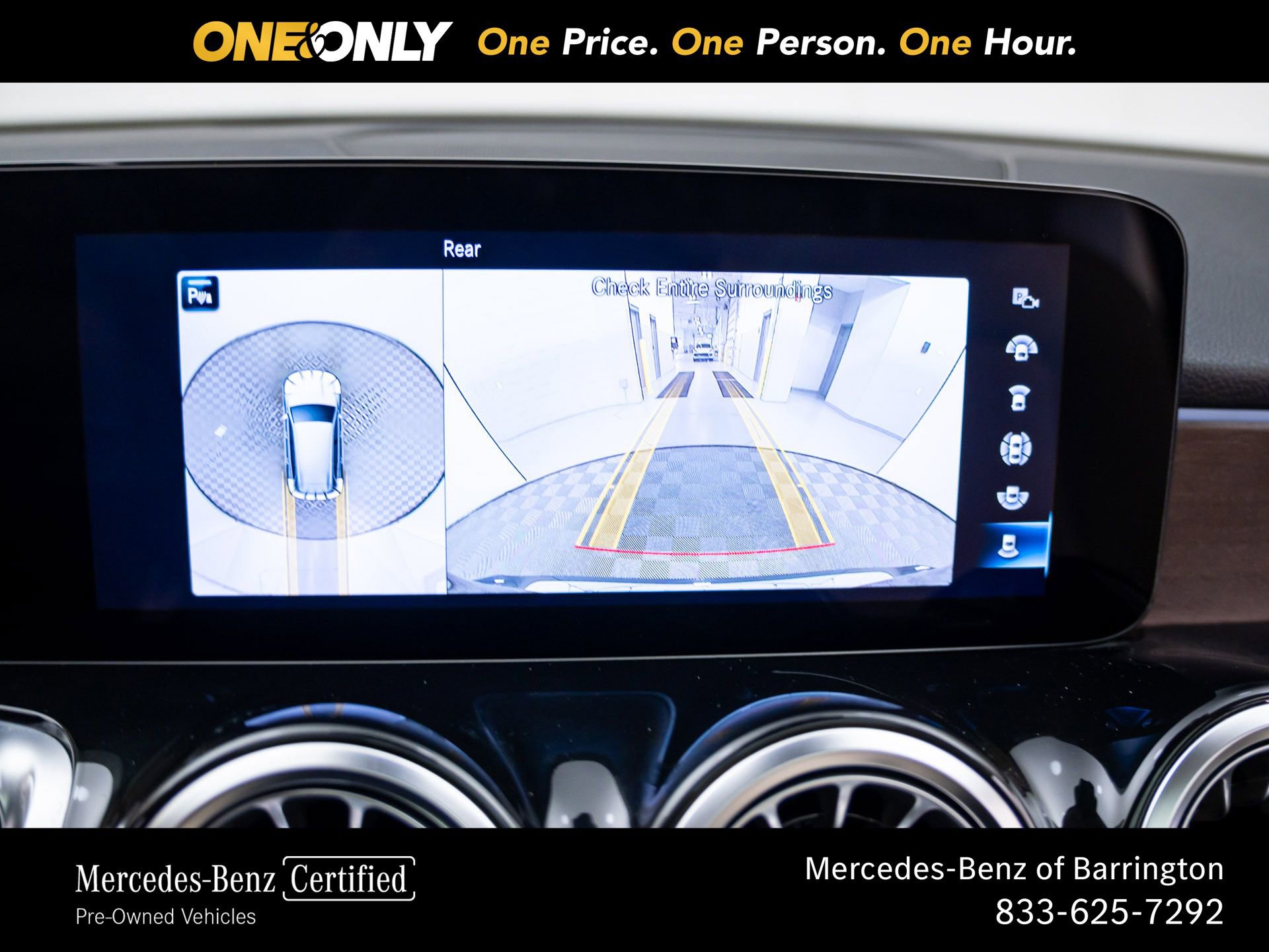 Used 2023 Mercedes-Benz GLB 250 4MATIC w/ Premium Package image 28