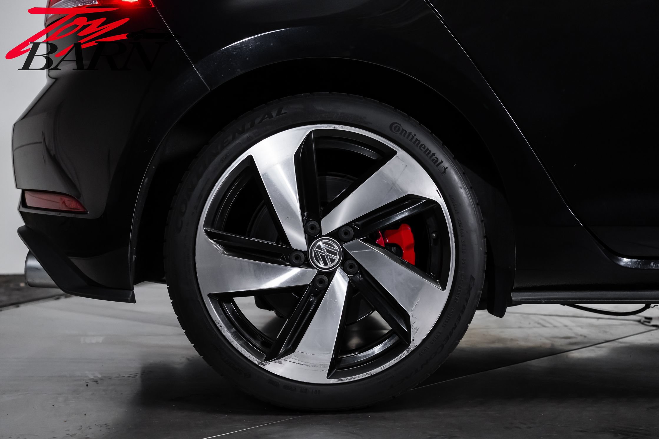 Used 2021 Volkswagen GTI S FWD image 12