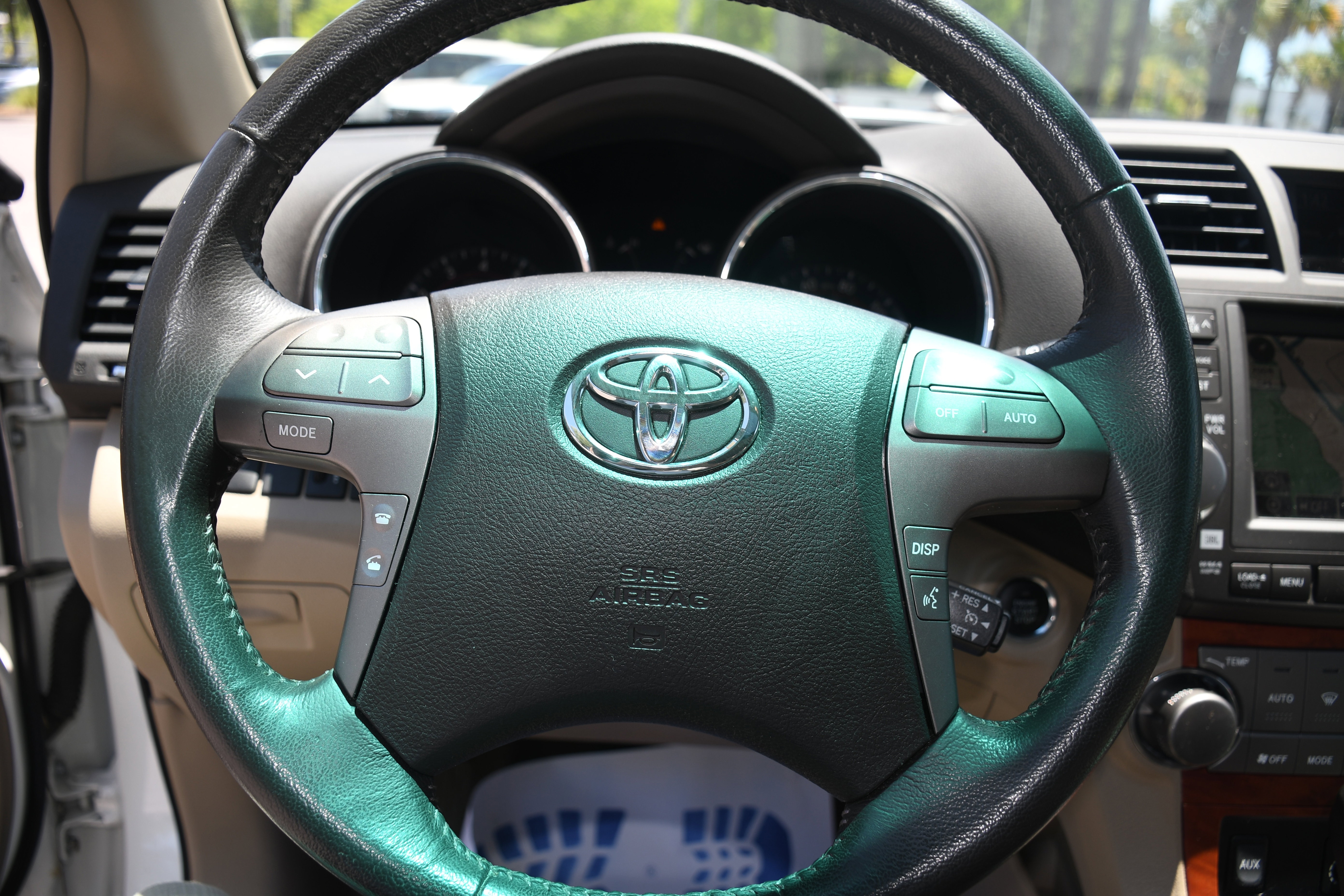 Used 2010 Toyota Highlander Limited AWD/4WD image 13