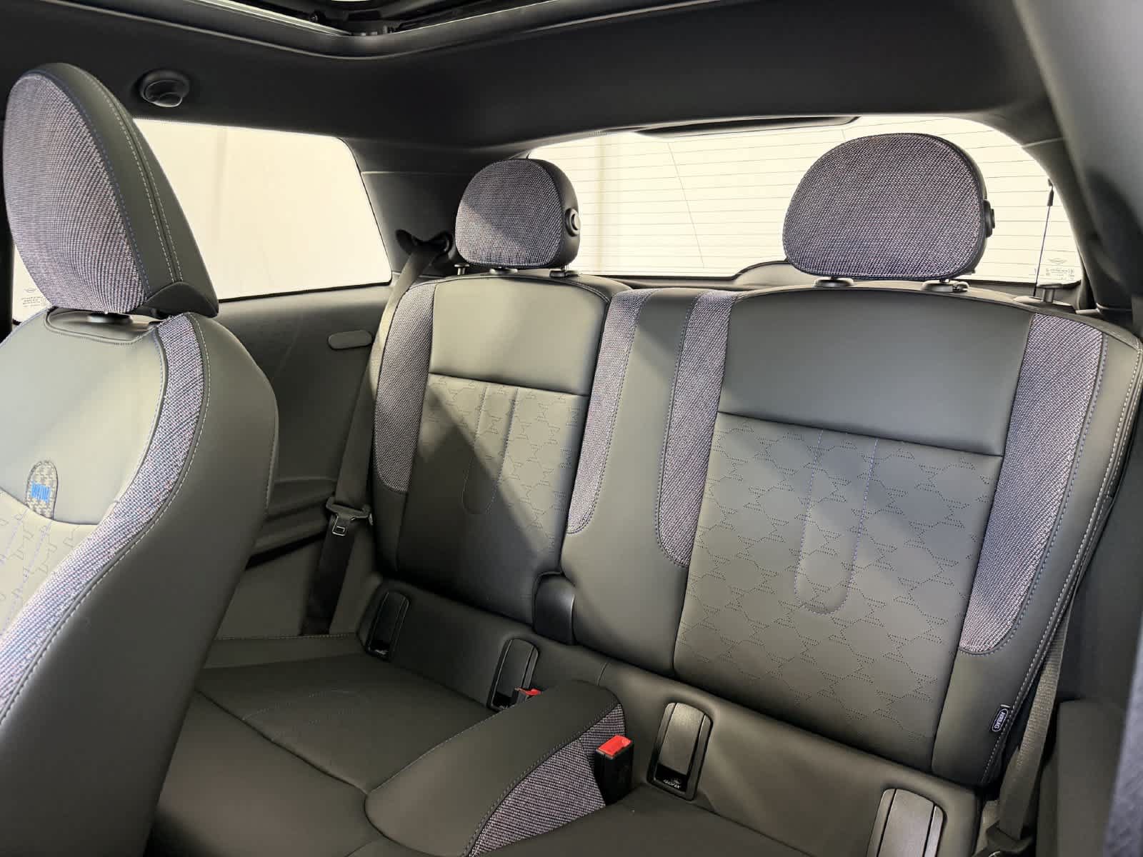 New 2026 MINI Cooper 2-Door Hardtop FWD image 11