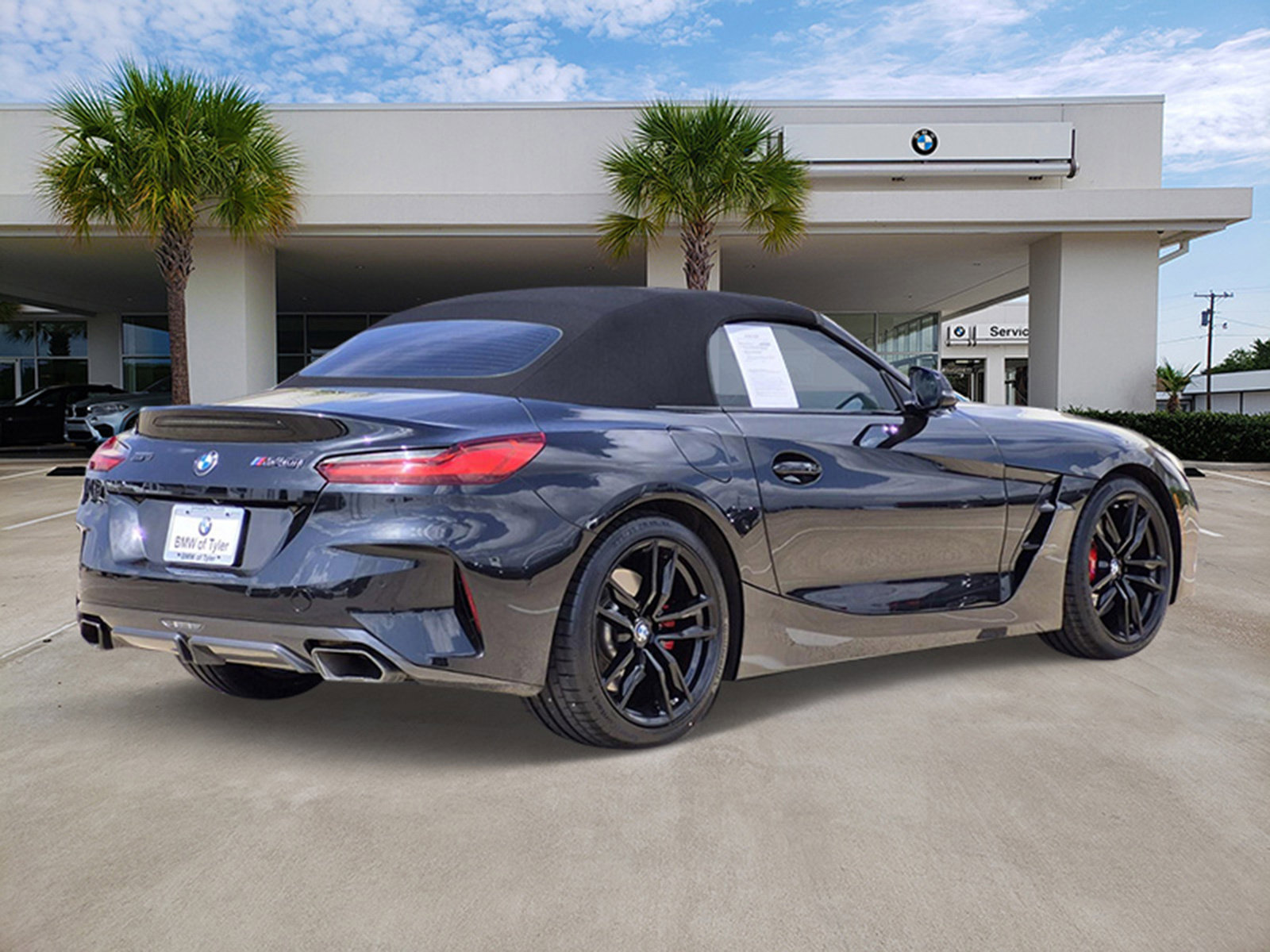 Certified 2025 BMW Z4 M40i w/ Edition RWD image 4