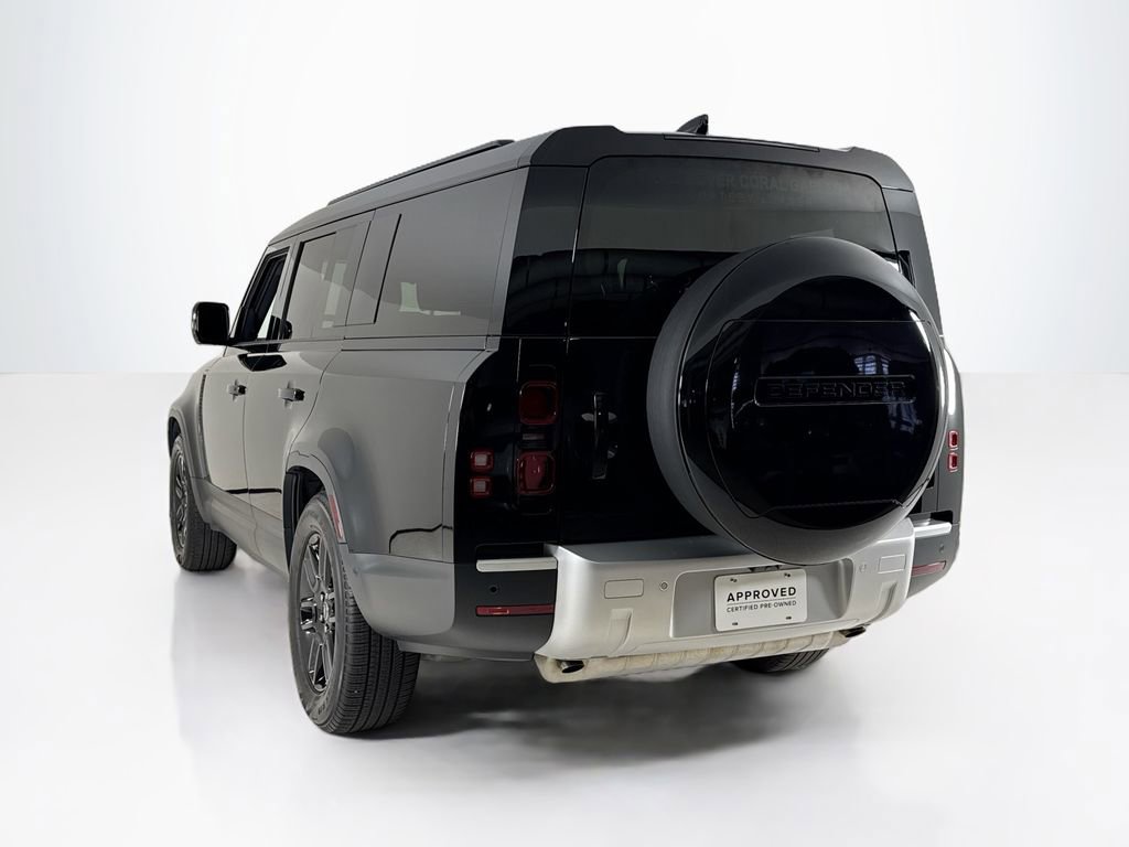 Used 2025 Land Rover Defender 130 S image 3