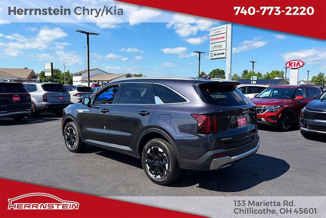 Used 2025 Kia Sorento S AWD/4WD image 5