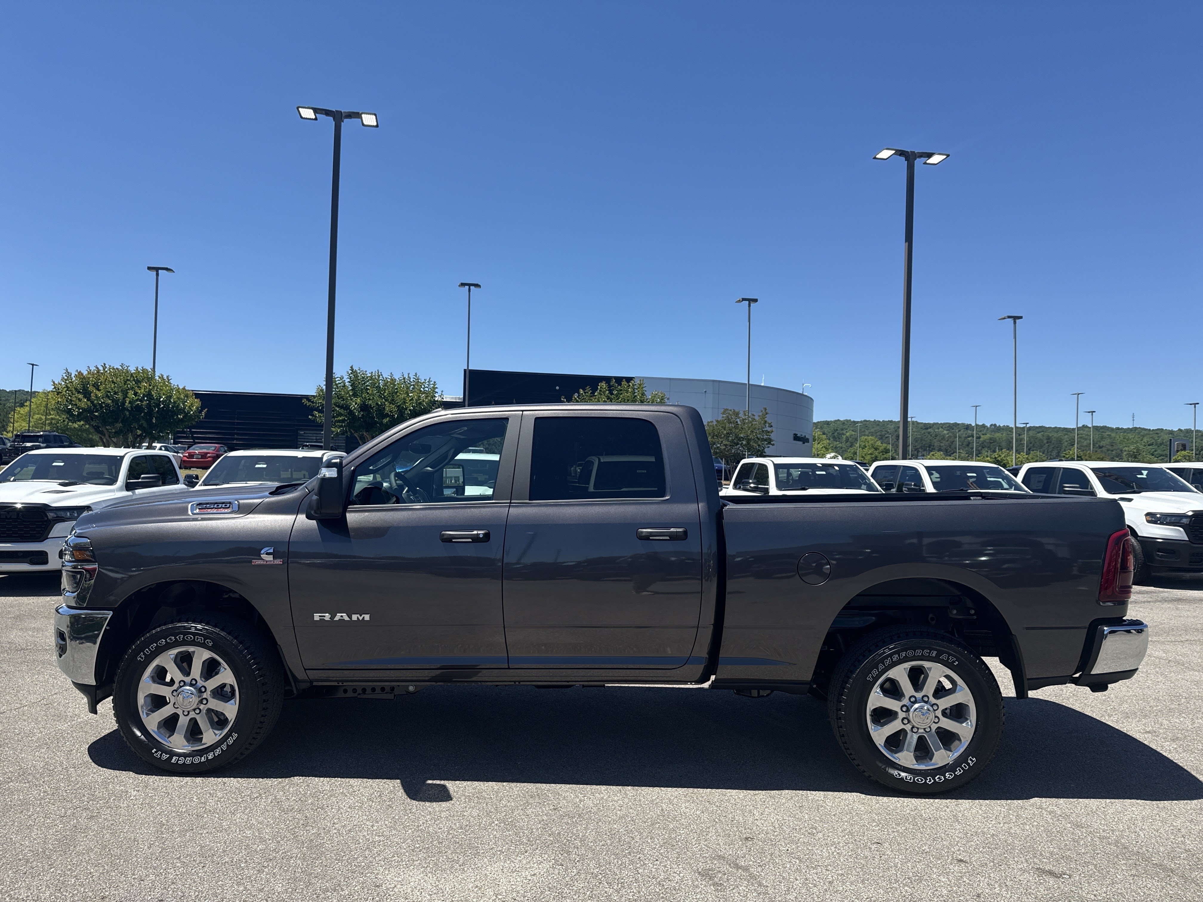 New 2026 RAM 2500 Big Horn AWD/4WD image 4