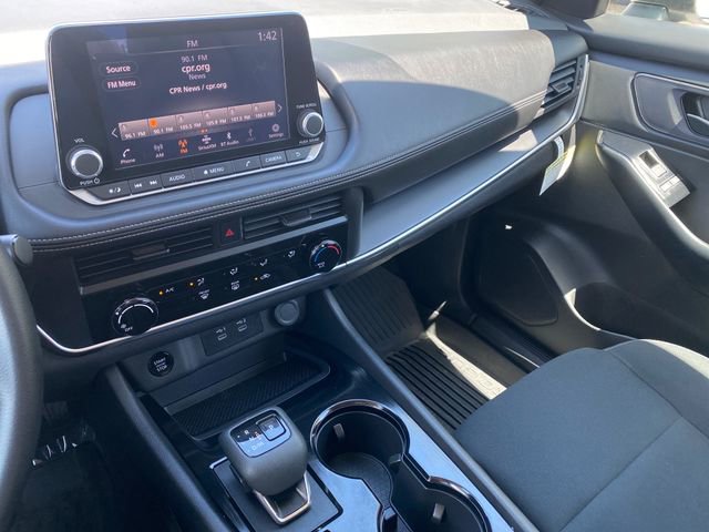 Certified 2024 Nissan Rogue S AWD/4WD image 18